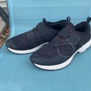 Bontrager Cadence spin cycling shoes in black with a BOA Fit System